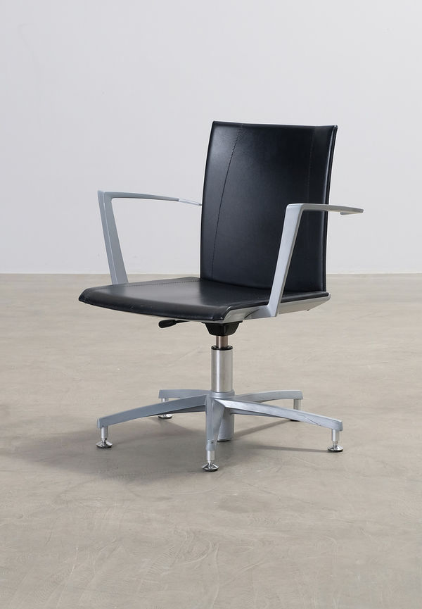 Trendig konferensstol 2024 från No brand.