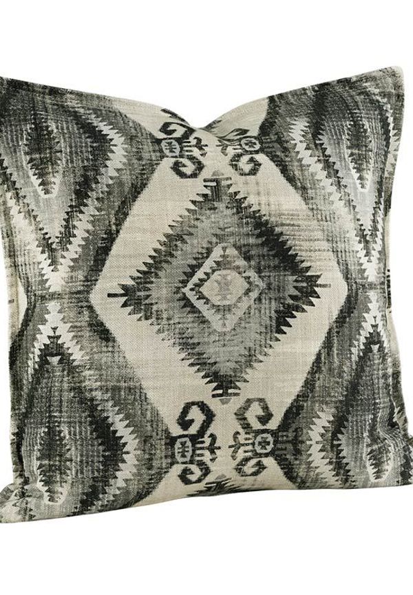 Smickrande Möbel som passar bra vid många olika tillfällen.