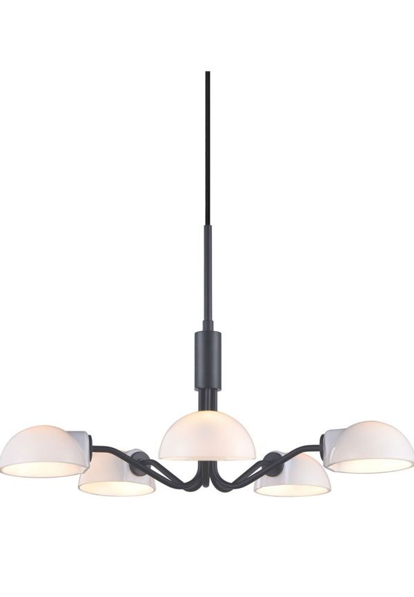 Snygg taklampa 2025 från Halo Design.