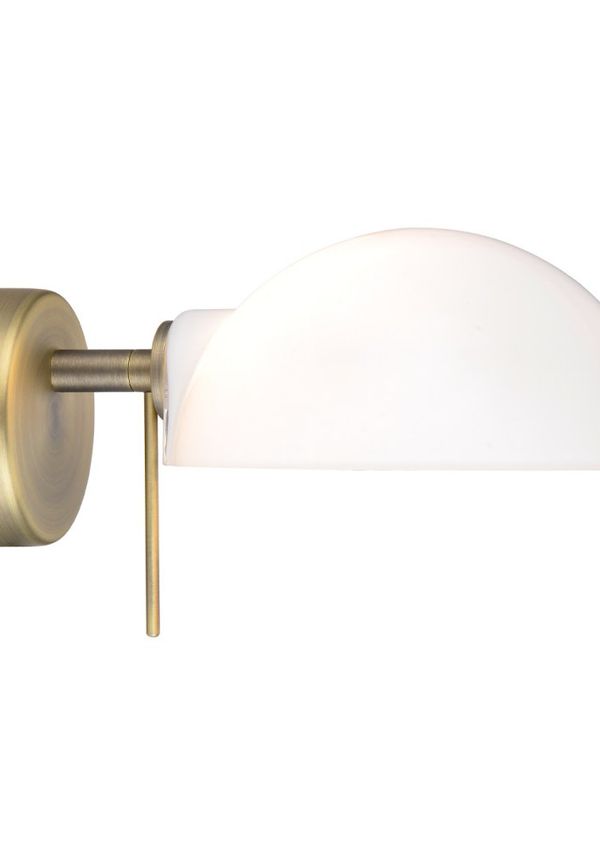 Riktigt fin Lampa som passar bra vid många olika tillfällen.