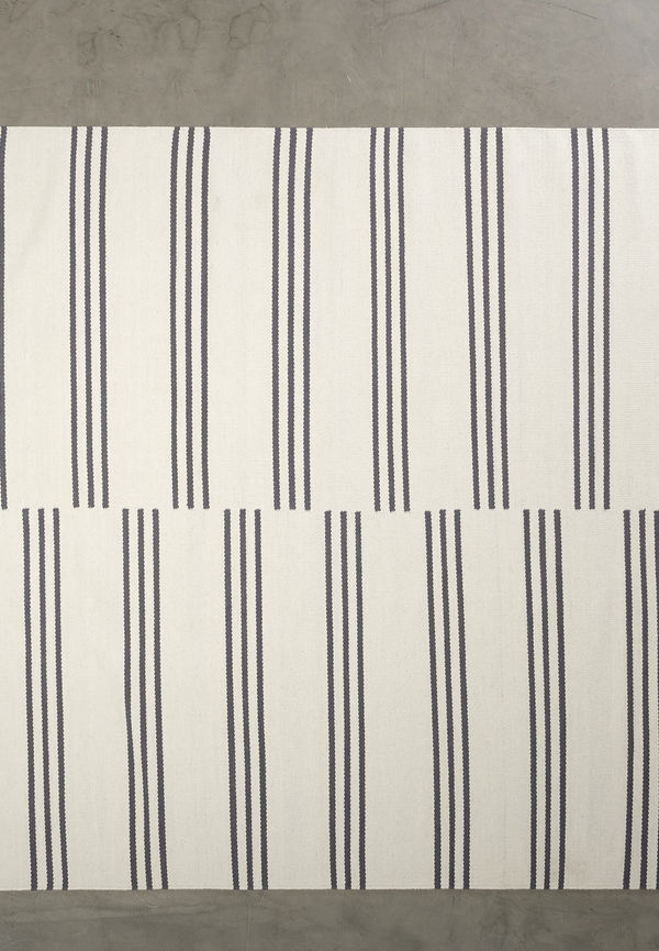 Riktigt fin vit matta 2025 från Layered.