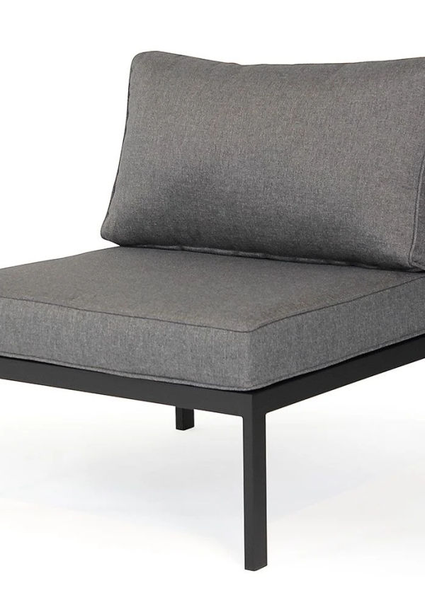 Svart Brafab-soffgrupp i fantastiskt snygg modell.