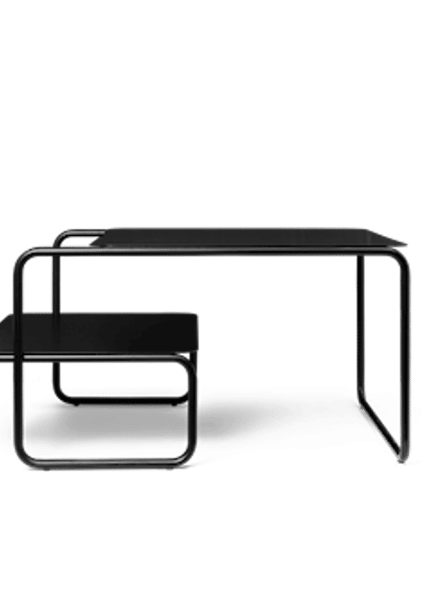 Svart soffbord som passar perfekt till sommaren 2025!