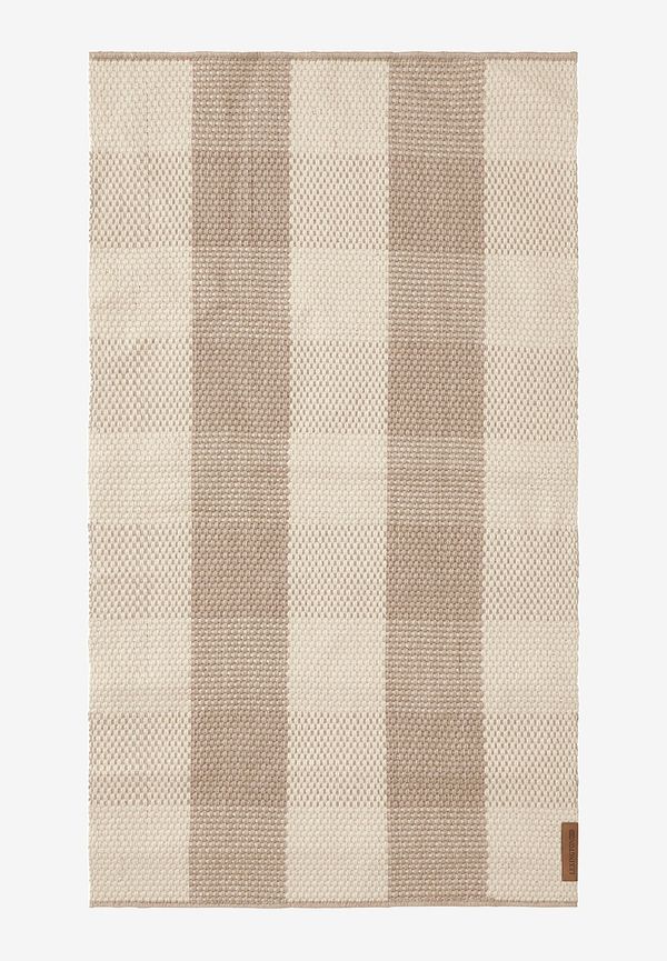Härlig beige matta 2025 från Lexington.