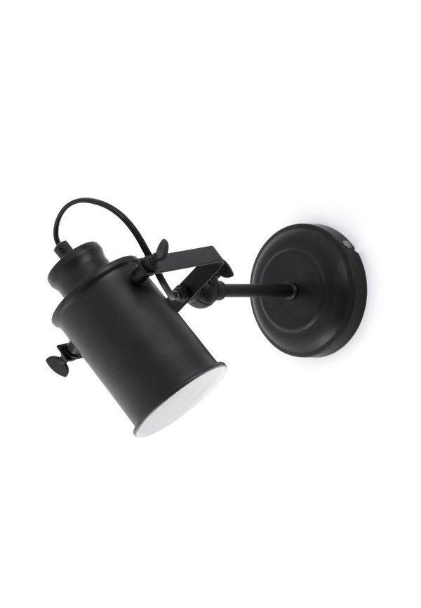 Faro Barcelona läslampa som passar perfekt till sommaren 2025!