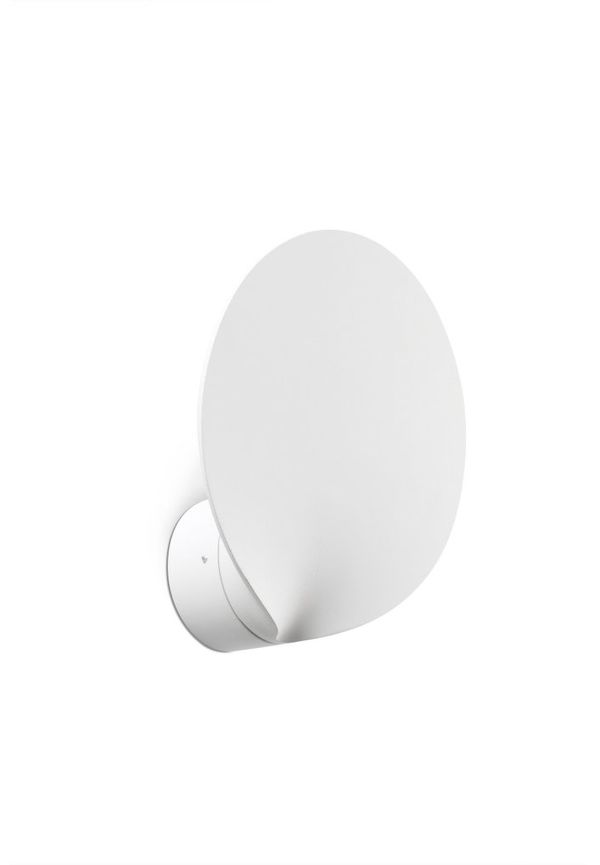 Stilriktig aluminiumlampa 2025 från Faro Barcelona.