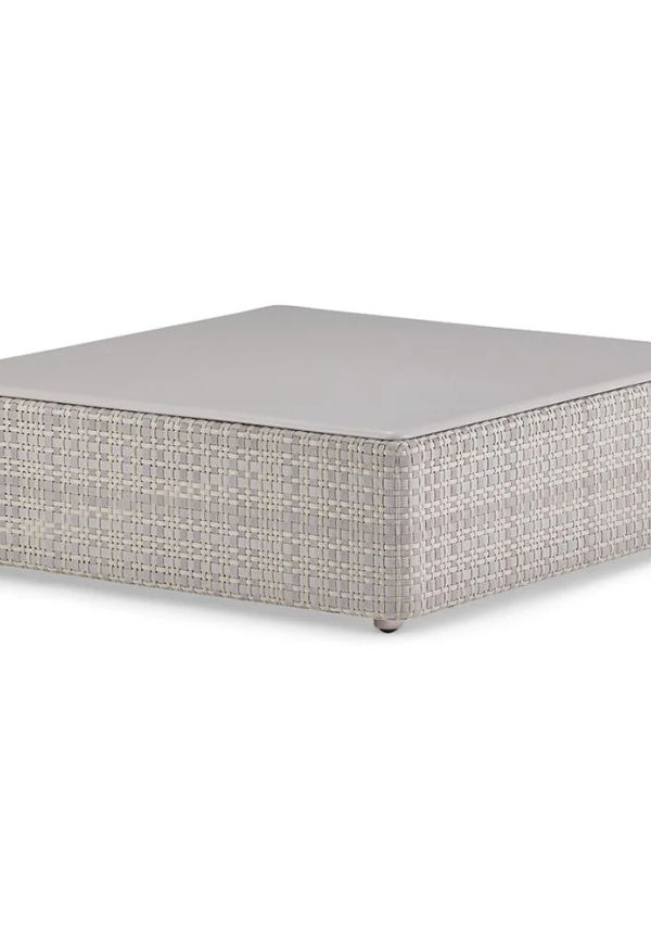 Fantastiskt fin soffbord i beiget från Dedon.