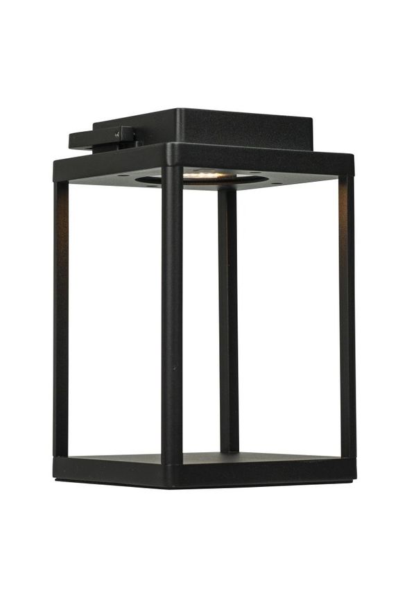 Trendig lampa 2025 från Dyberg Larsen.