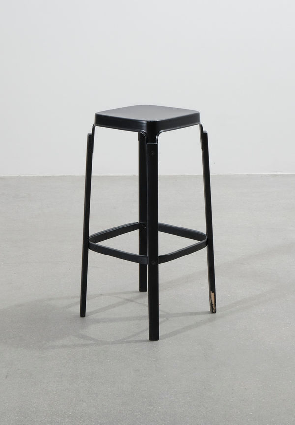 Trendig barpall 2025 från Magis.