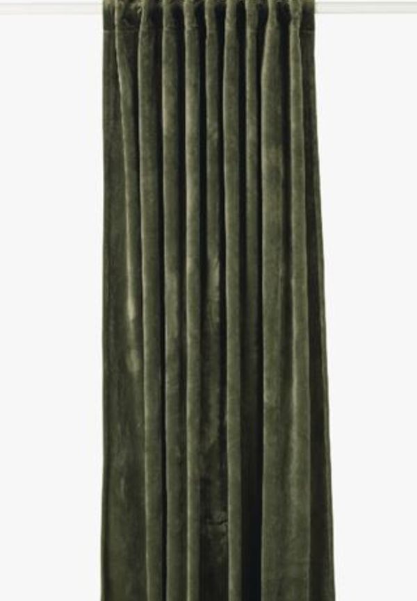 Superfin Gardin som passar bra vid många olika tillfällen.