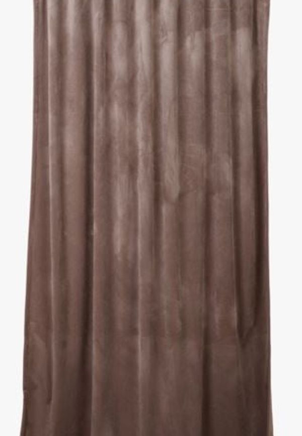 Stilriktig sammetsgardin 2025 från hemtex.