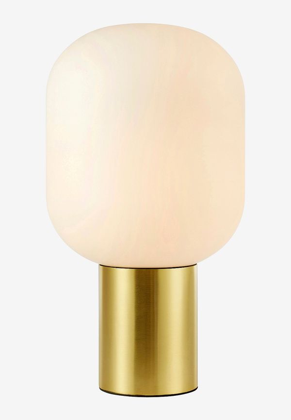 Vit Markslöjd lampa som passar perfekt till hösten 2025!