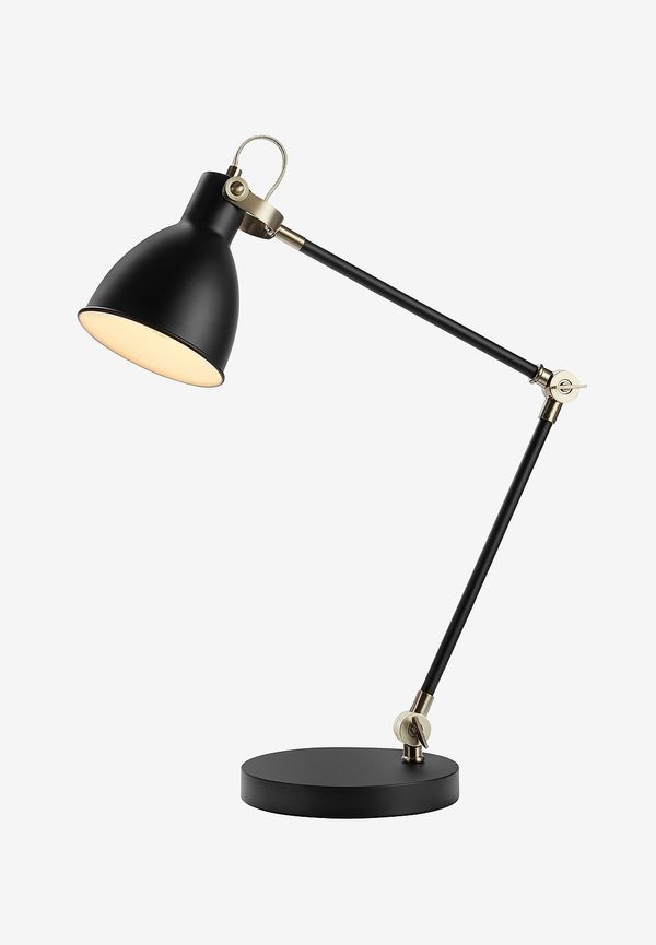 Komfortabel lampa 2025 från Markslöjd.