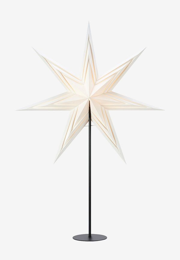 Trendig Lampa som passar bra vid många olika tillfällen.