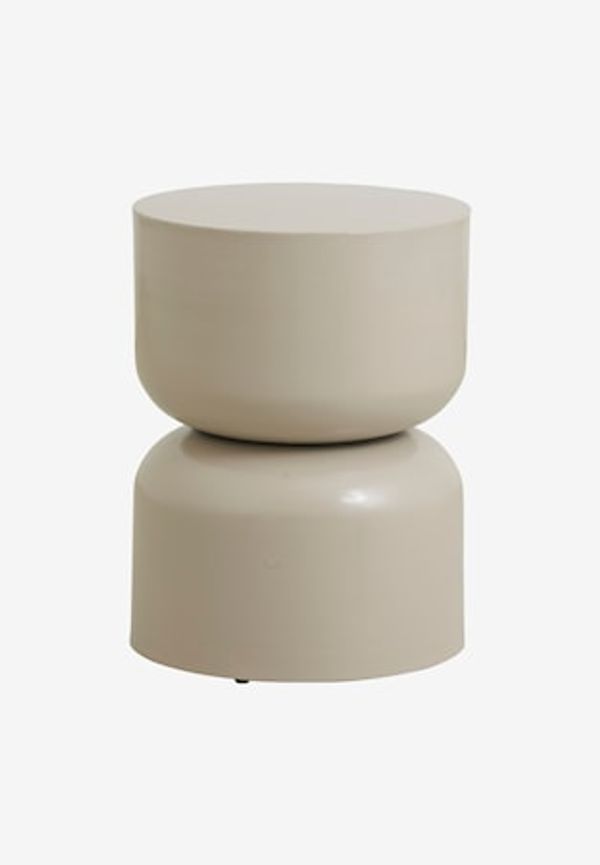 Stilriktig grå bord 2025 från Nordal.