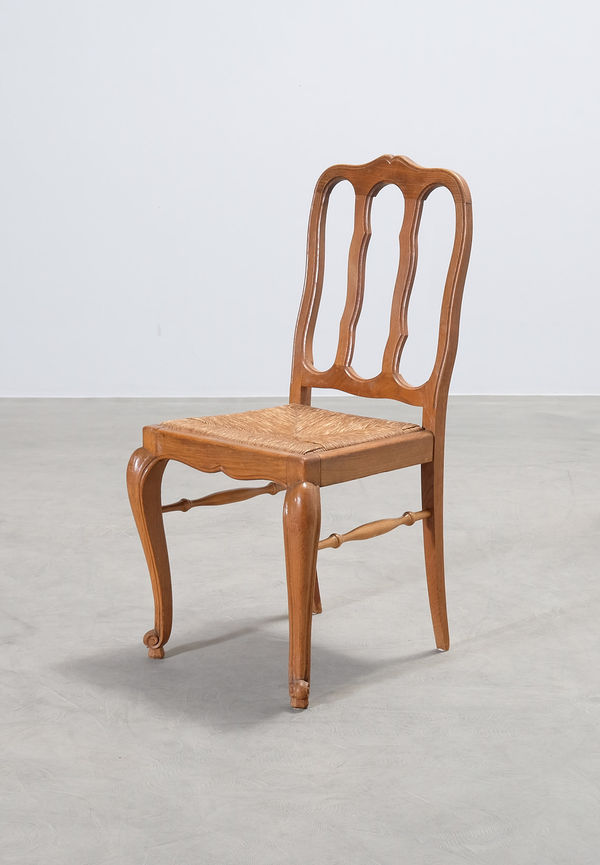 Modern brun matstol 2025 från No brand.