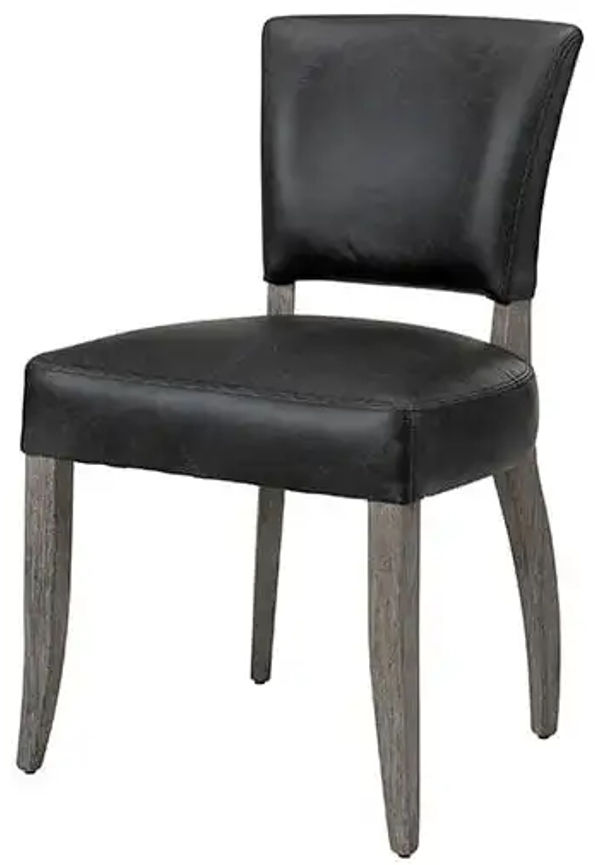 Artwood matstol som passar perfekt till sommaren 2025!