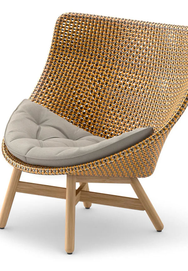 Mysig fåtölj i teak från Dedon.