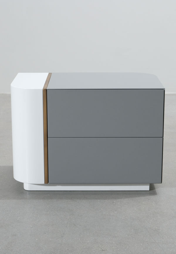 Supersnygg nattduksbord 2024 från Meridiani.