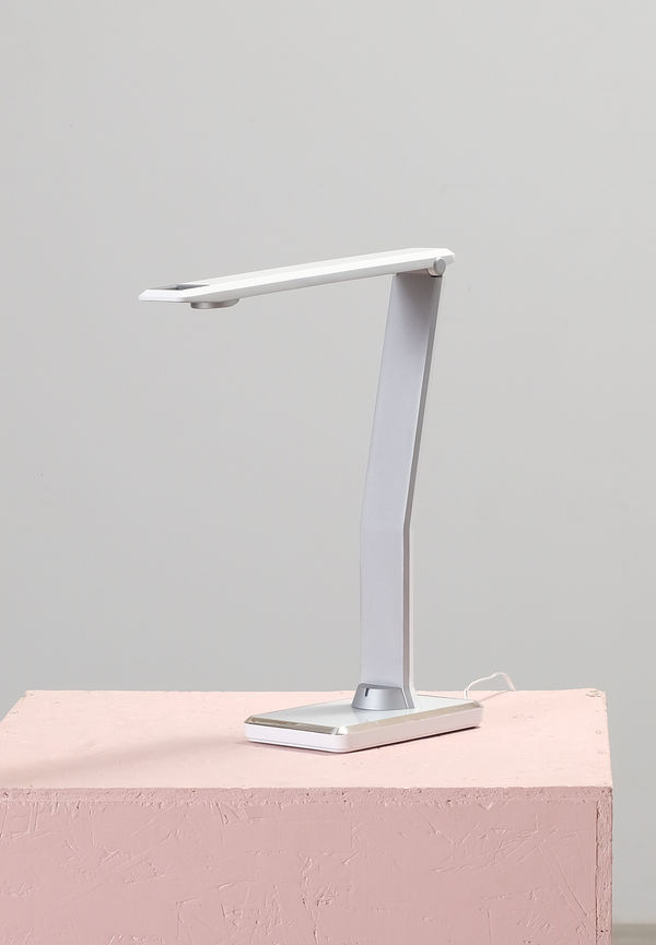 Skrivbordslampa som passar perfekt till vintern 2024!