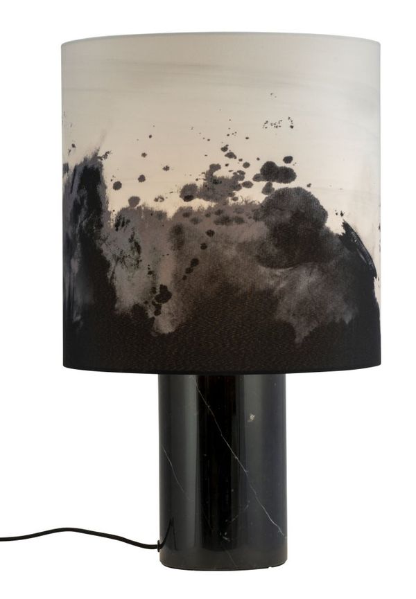 Vacker lampa 2025 från Dyberg Larsen.