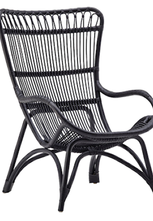 Vacker utemöbel i brunt från Sika Design.