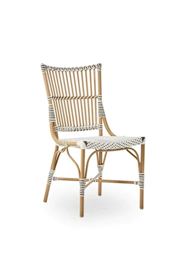 Vit utemöbel som passar perfekt till sommaren 2025!