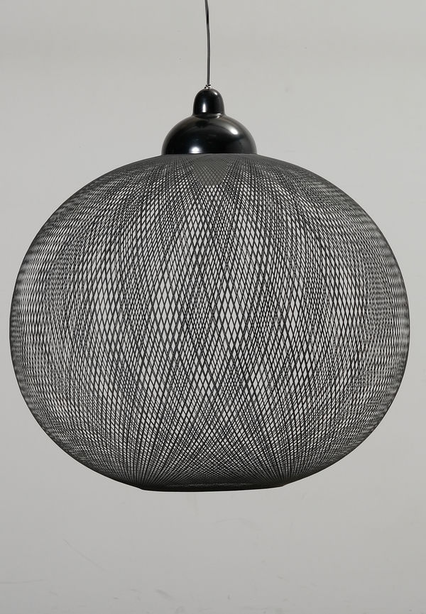 Söt svart lampa 2025 från Moooi.