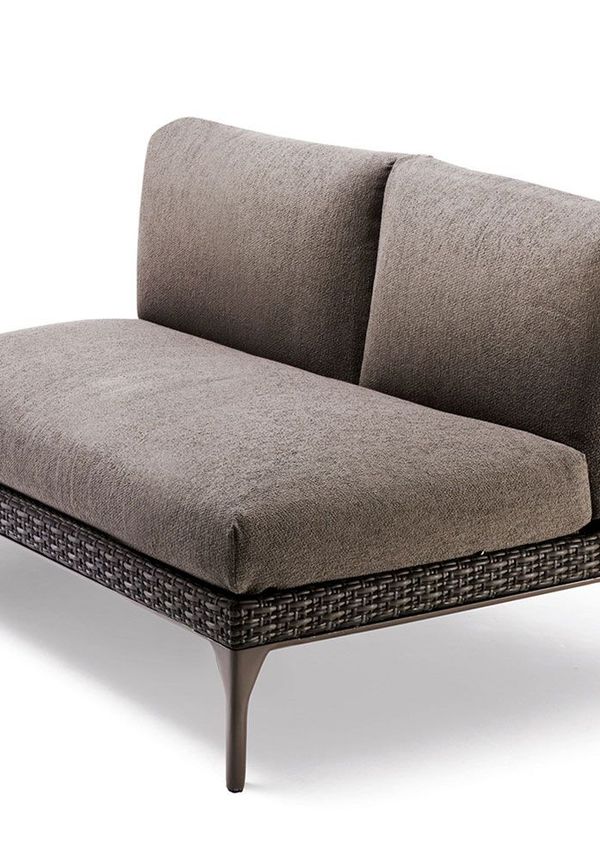 Stilriktig aluminiumutemöbel i brunt från Dedon.