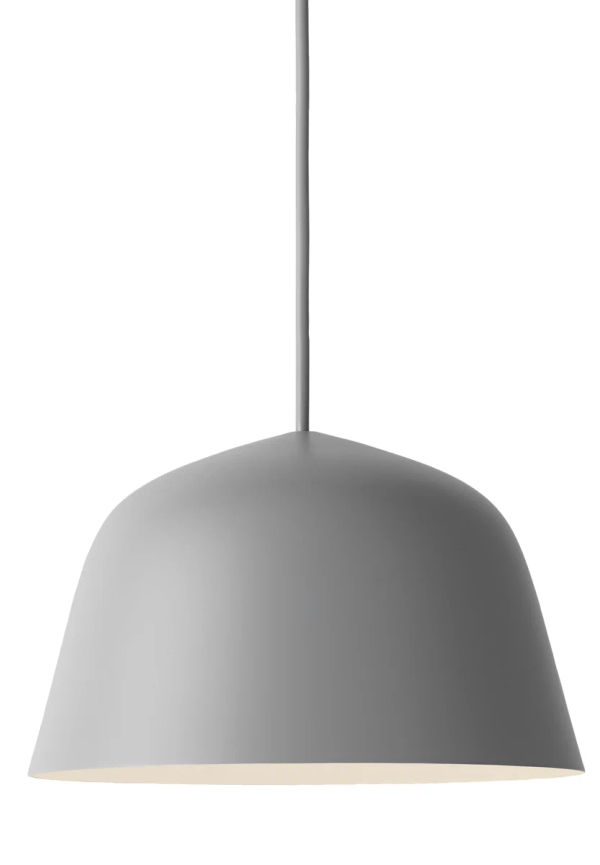 Jättesnygg grå lampa 2025 från Muuto.