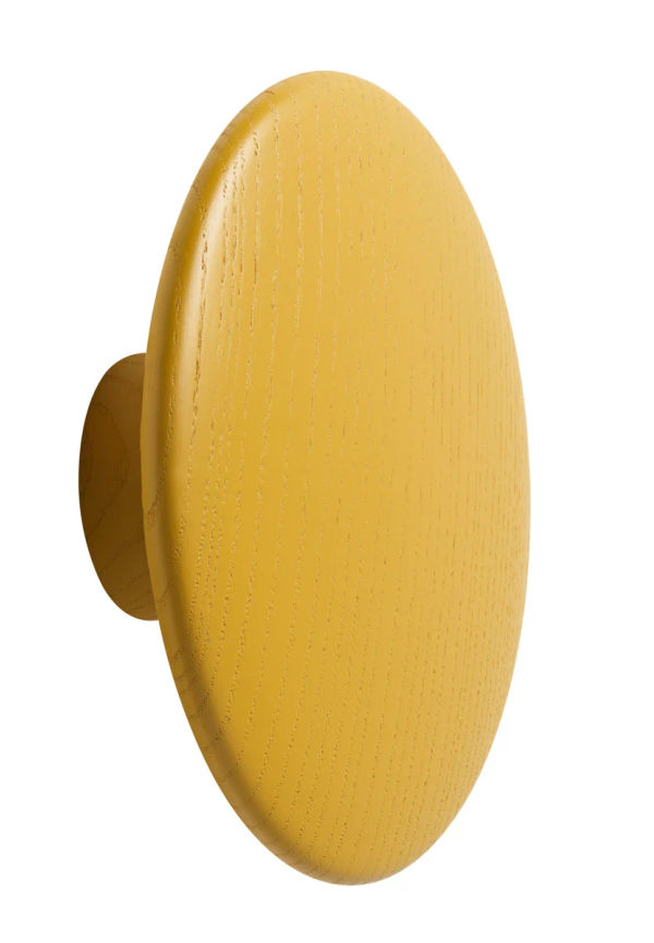 Gul Muuto-hängare i smickrande modell.