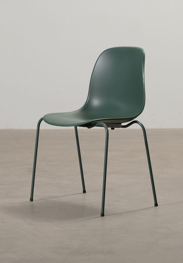Ikonisk stol i grönt från MYCS.
