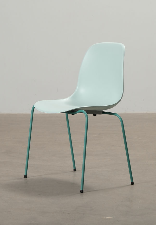 Grön MYCS-stol i smickrande modell.