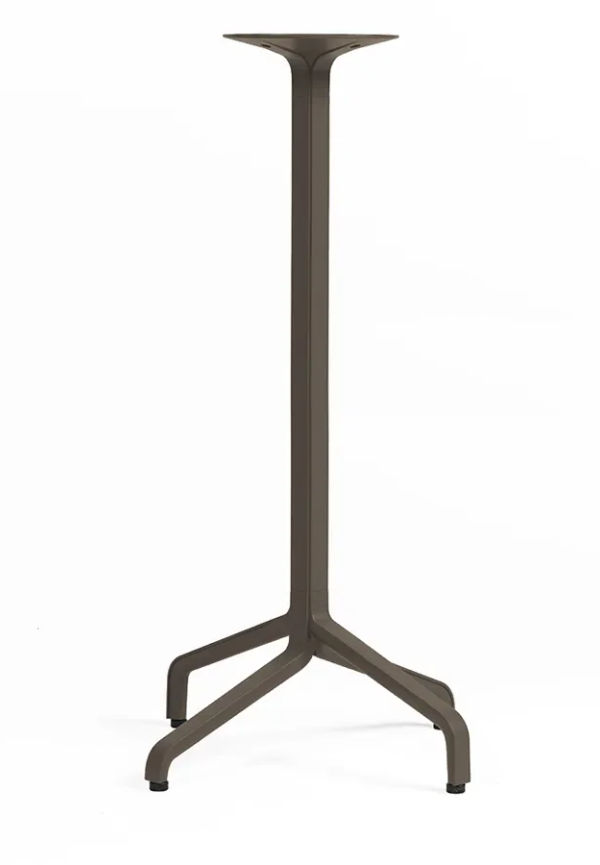 Vacker bord 2024 från Nardi.