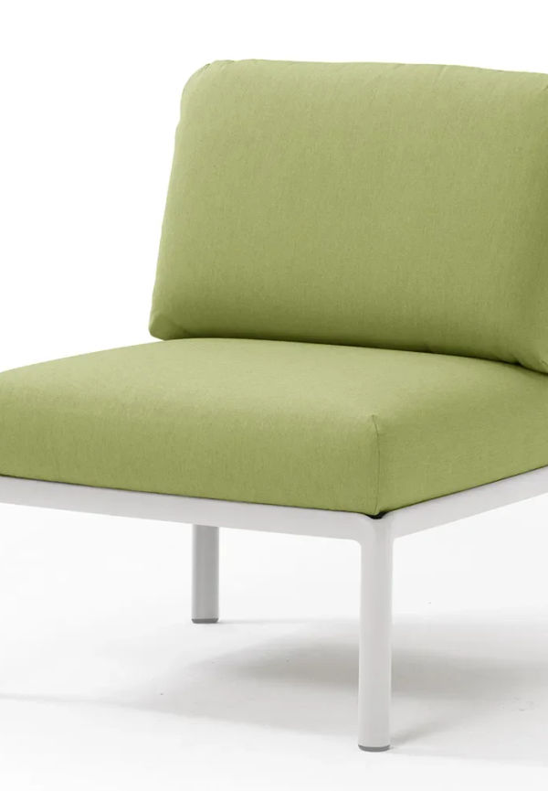 Trendig Soffa som passar bra vid många olika tillfällen.