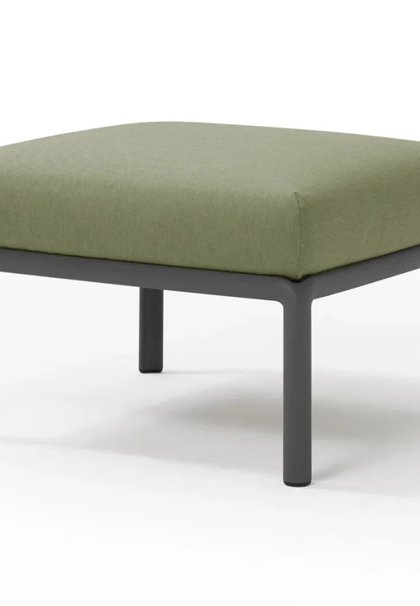 Stilriktig soffa 2025 från Nardi.