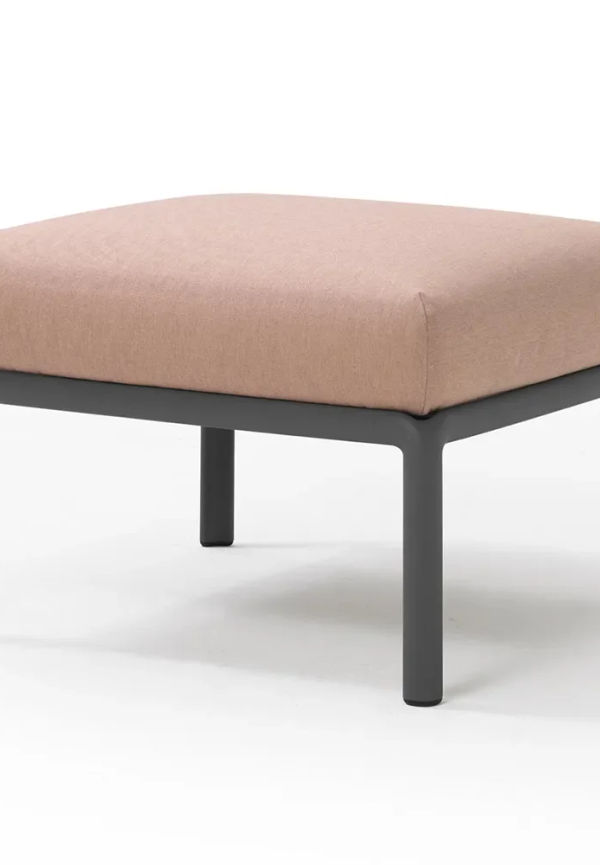 Smickrande soffa 2025 från Nardi.