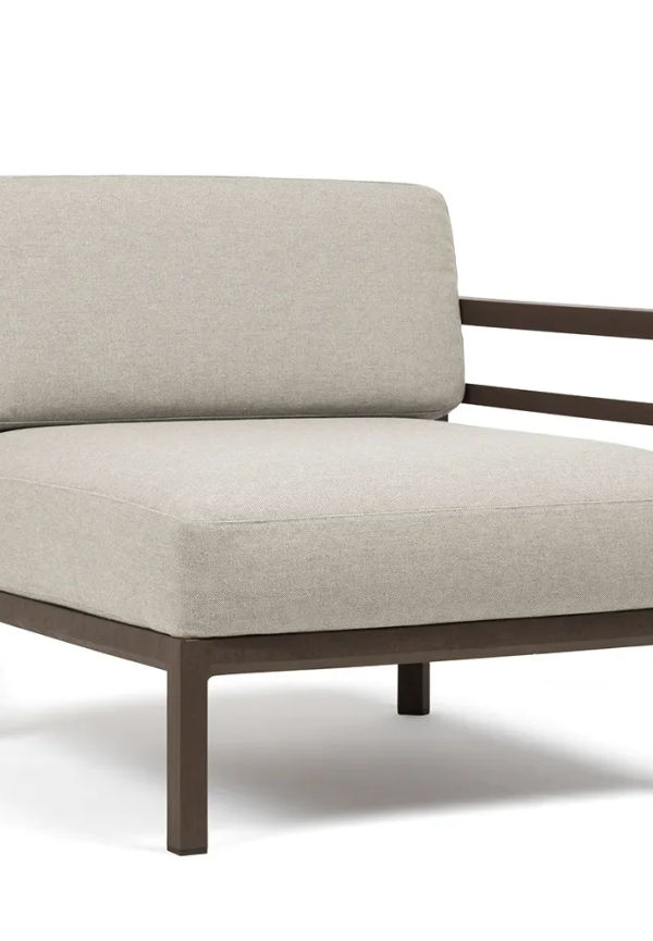 Elegant Soffa som passar bra vid många olika tillfällen.