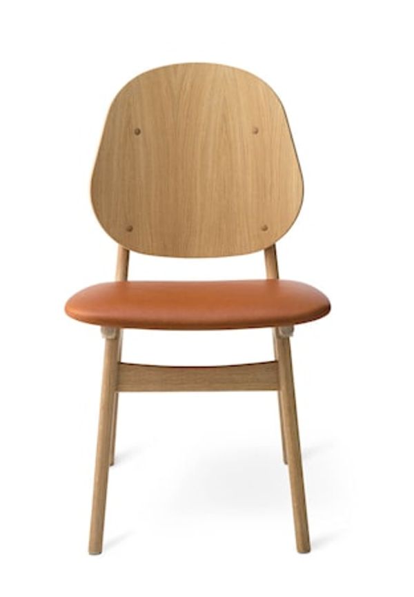 Jättefin läderstol i oranget från Warm Nordic.