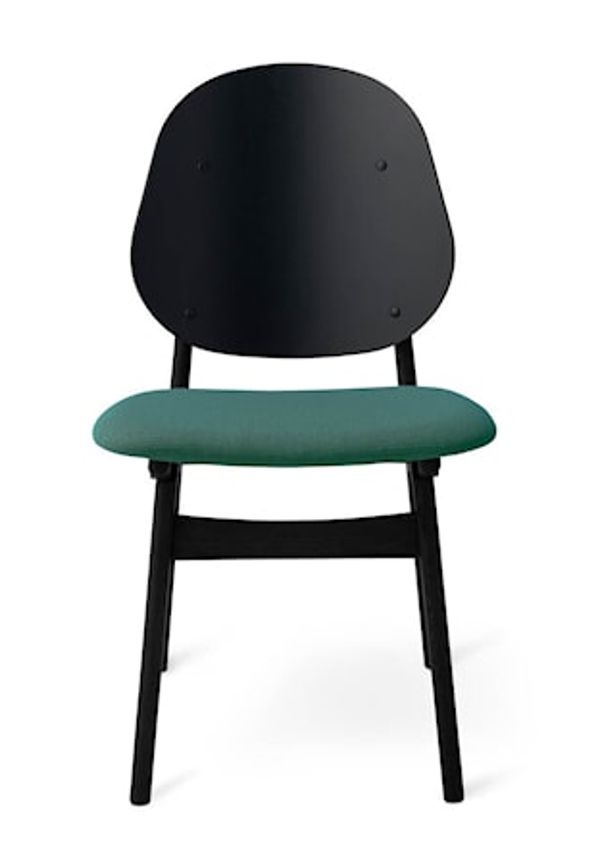 Superfin matbordsstol 2025 från Warm Nordic.