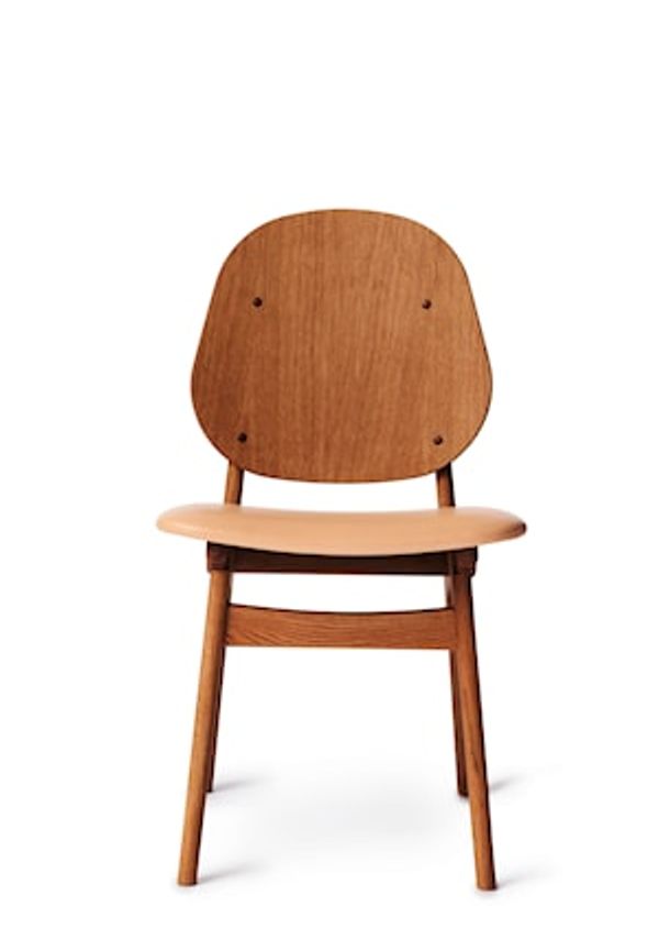 Riktigt fin warm nordic stol i beige färg gjord i ek.