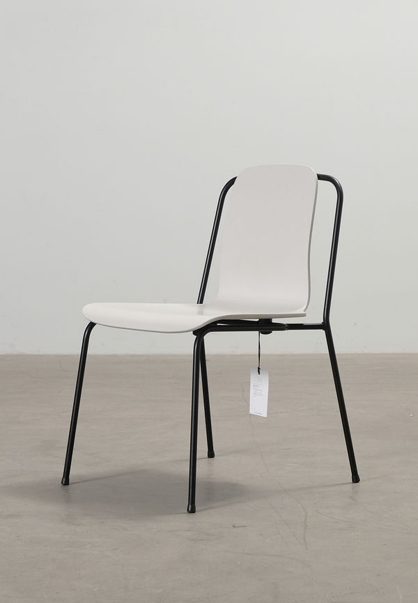 Normann Copenhagen stol som passar perfekt till sommaren 2025!