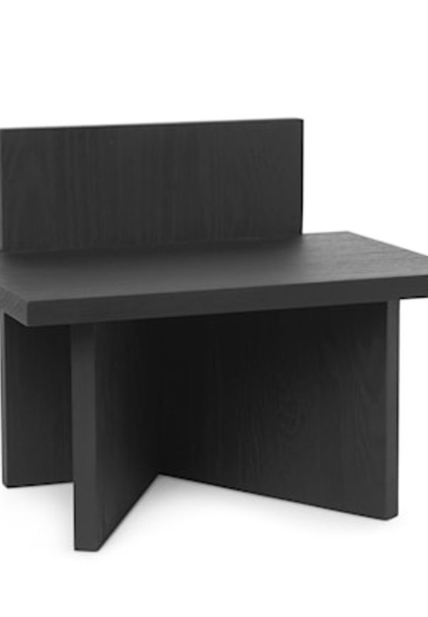 Svart FERM LIVING-barnmöbel i superfin modell.