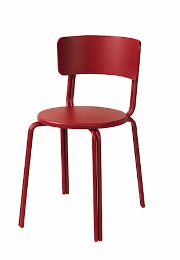 Röd Broste Copenhagen-matbordsstol i cool modell.