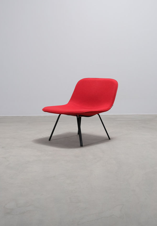 Riktigt trendig röd stol 2025 från No brand.