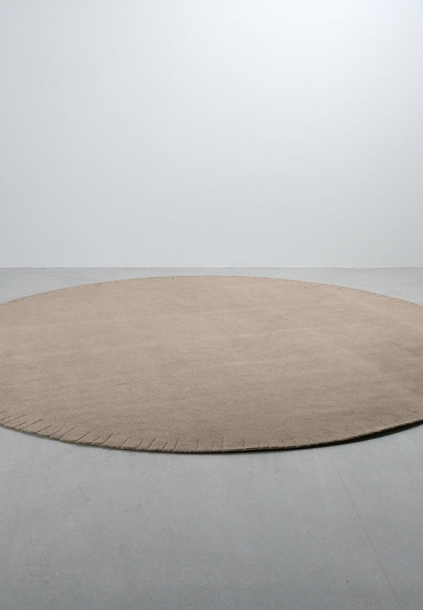 Klassisk beige matta 2025 från Ogeborg.