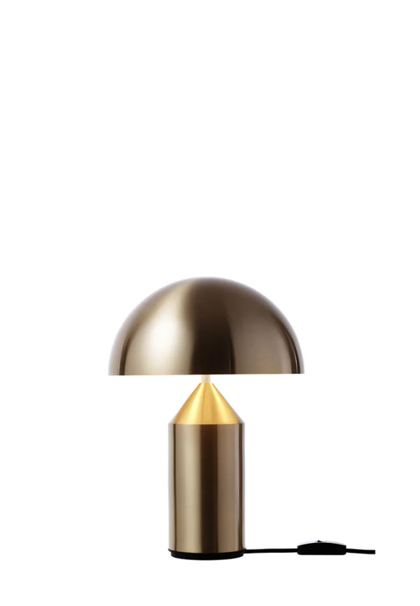 Fin lampa i guldfärgat från Oluce.