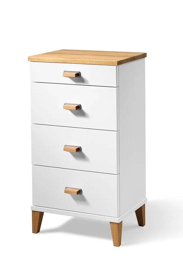 Komfortabel möbel i ek från Oscarssons Möbel.