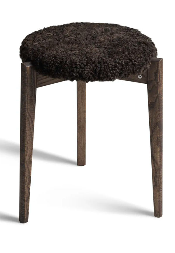 Otroligt fin Möbel som passar bra vid många olika tillfällen.