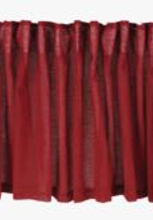 Otroligt fin hemtex gardin i röd färg gjord i linne.